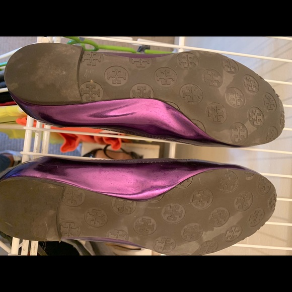 Tory Burch metallic purple patent leather flats - Picture 2 of 2